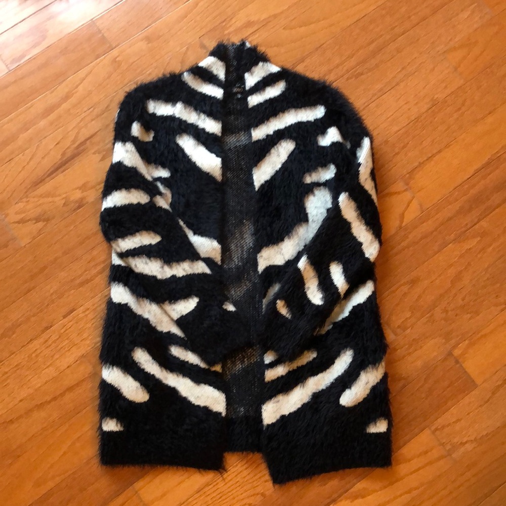 XOXO sweater/cardigan